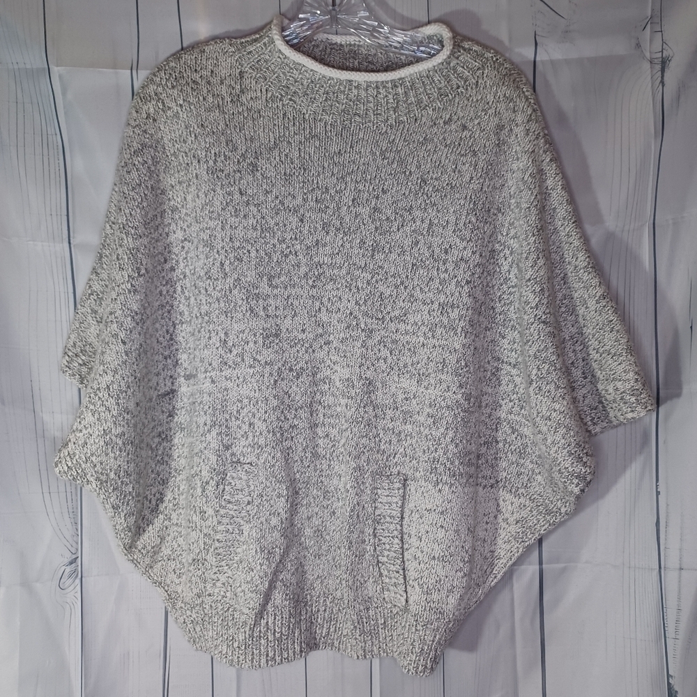 Lou & Grey Hazy Knit boho casual batwing sweater with front pocket